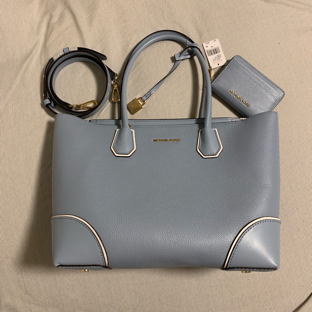 ‼️SOLD‼️Michael Kors Mercer Gallery Tote & Wallet